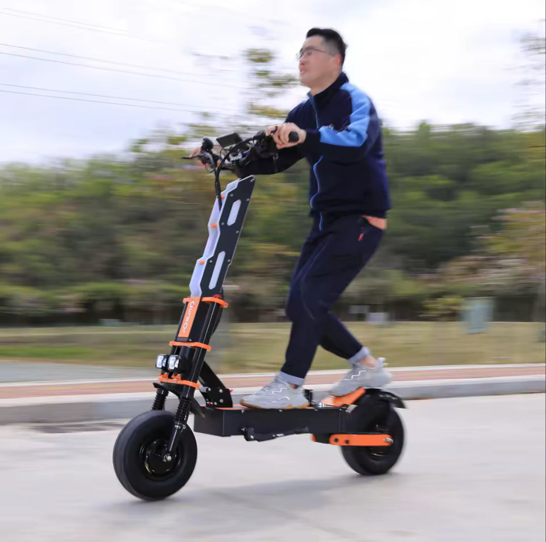 TOURSOR X8 
Urban commuting and all-terrain adult electric scooter | 60V38.8Ah 10000w dual motors for powerful power The Ebike Shop
